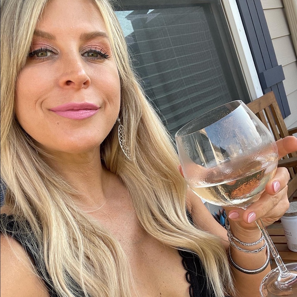 Meet your Posher, Jenny